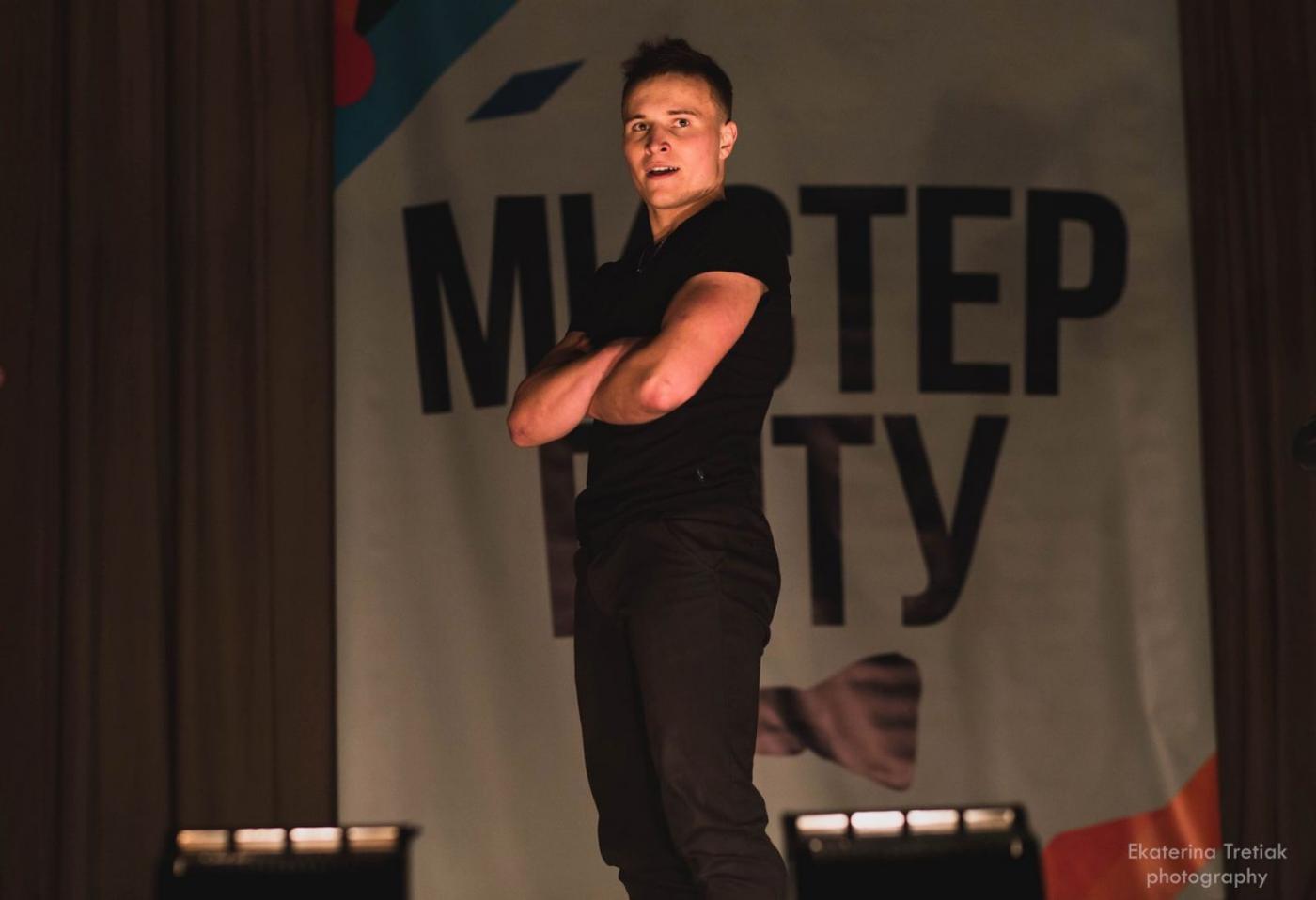 "Мне все по колено!" Профессиональный футболист с энергетического факультета Максим Трофимович